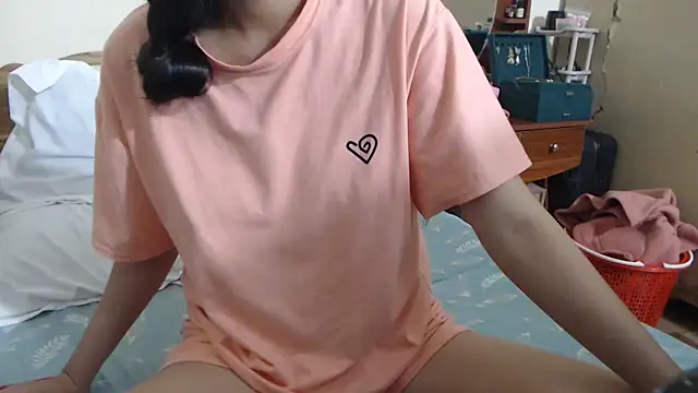 Snapshot of Beauty_Asian_Tina chatting on October 2025 02:01:01 AM Beauty Asian Tina online show from October 2025 02:01:01 AM