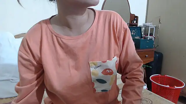 Beauty Asian Tina online show from December 2025 07:32:01 AM