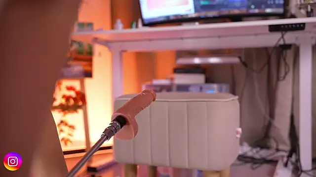 Lilevame online show from November 2025 02:43:02 PM