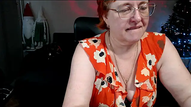 JoannaAndNeighbour online show from December 2025 09:19:02 AM