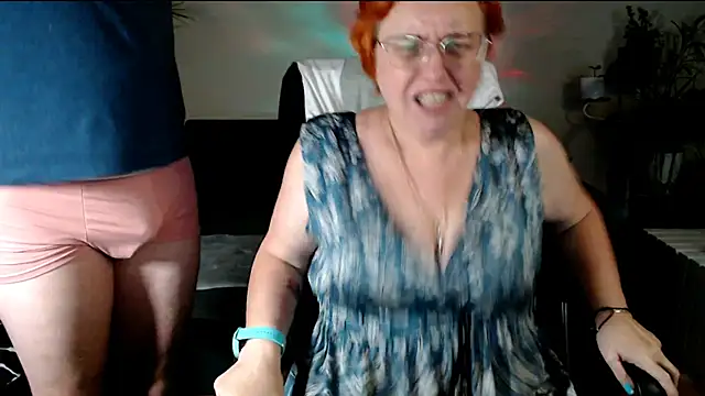 JoannaAndNeighbour online show from December 2025 03:11:02 PM