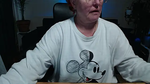 JoannaAndNeighbour online show from October 2025 10:17:01 AM