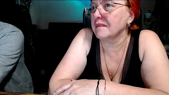 JoannaAndNeighbour online show from November 2025 09:41:01 AM