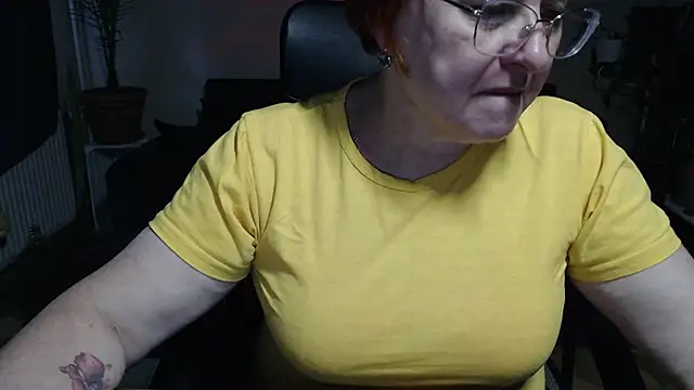 JoannaAndNeighbour online show from October 2025 02:49:01 PM