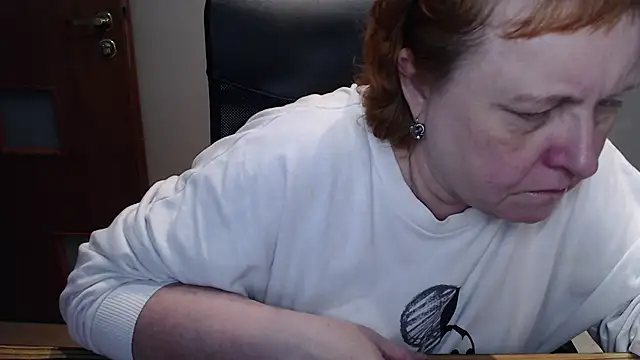 JoannaAndNeighbour online show from February 2025 12:22:02 PM