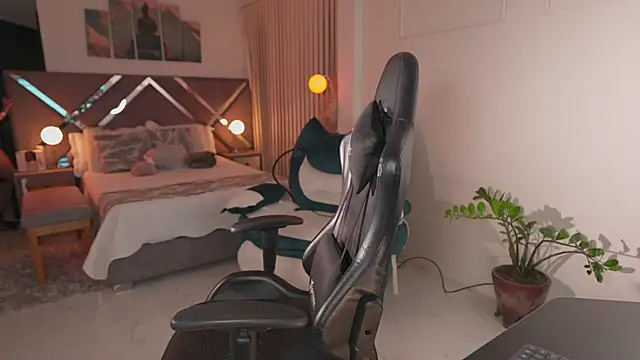 KateOwens online show from October 2025 10:36:02 AM