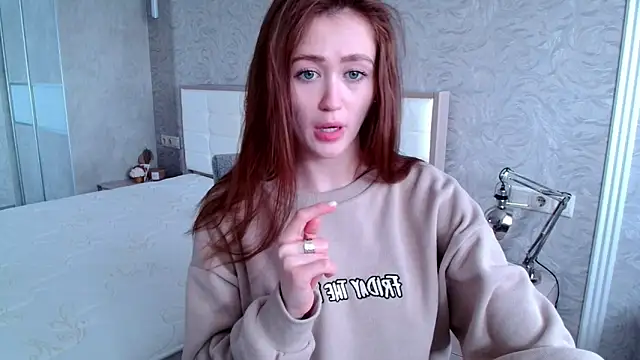 Snapshot of millllina chatting on March 2025 10:00:02 AM millllina online show from March 2025 10:00:02 AM