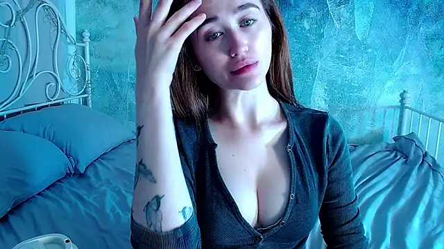 Snapshot of millllina chatting on October 2025 01:07:02 AM millllina online show from October 2025 01:07:02 AM