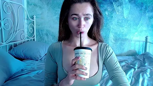 Snapshot of millllina chatting on November 2025 02:16:02 PM millllina online show from November 2025 02:16:02 PM