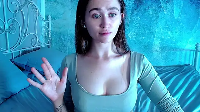 Snapshot of millllina chatting on October 2025 01:19:02 PM millllina online show from October 2025 01:19:02 PM