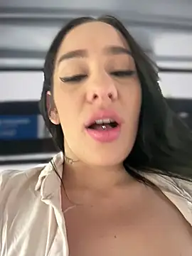 Snapshot of __IRIS__ chatting on March 2026 06:04:02 PM IRIS online show from March 2026 06:04:02 PM