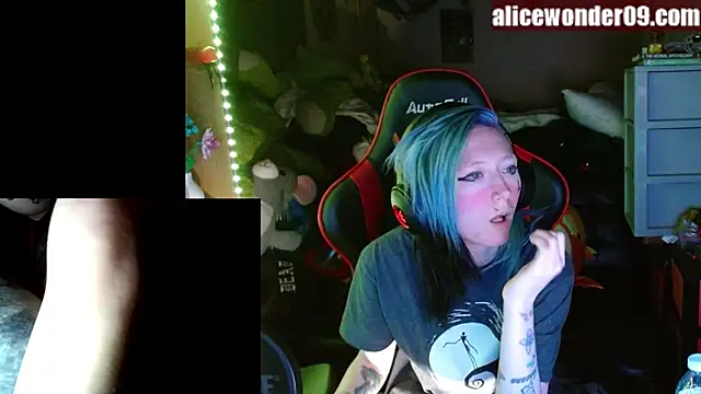 alicewonder09 online show from February 2025 05:03:01 AM