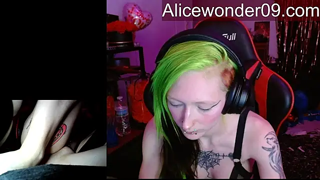 alicewonder09 online show from February 2026 04:03:01 AM