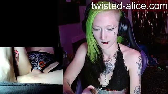 Snapshot of alicewonder09 chatting on July 2026 03:18:01 AM alicewonder09 online show from July 2026 03:18:01 AM