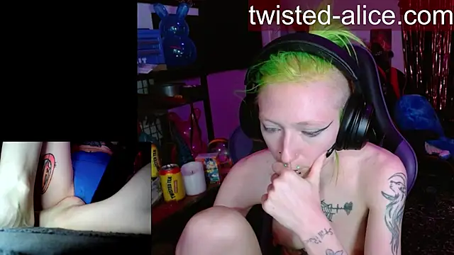 alicewonder09 online show from April 2026 07:22:01 AM