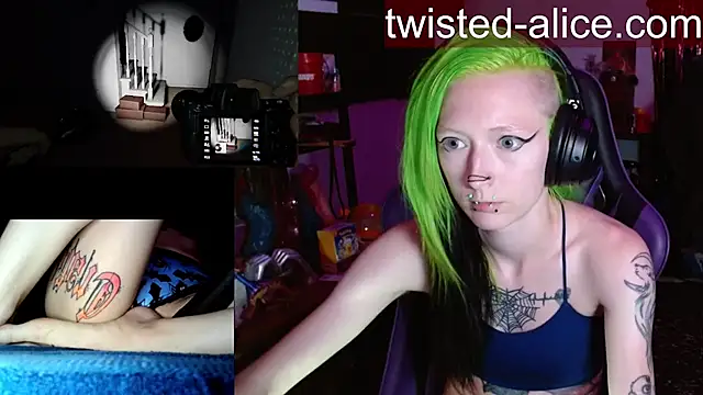 Snapshot of alicewonder09 chatting on June 2026 02:57:02 AM alicewonder09 online show from June 2026 02:57:02 AM