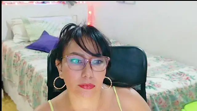 hottplay online show from March 2026 09:24:02 PM