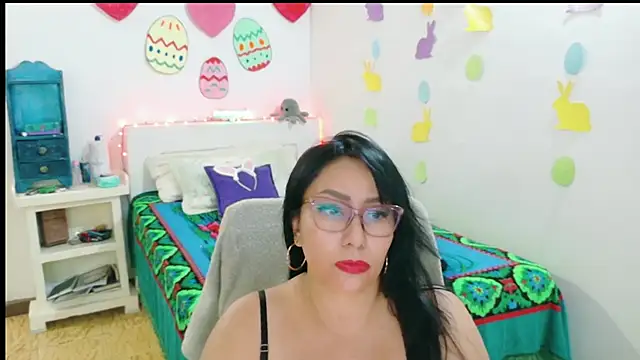 hottplay online show from April 2026 07:20:01 PM