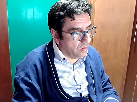 FernandoReuterG online show from October 2025 12:53:02 AM