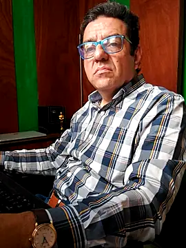 FernandoReuterG online show from December 2025 05:03:02 PM