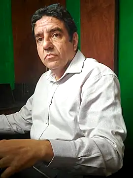 FernandoReuterG online show from December 2025 05:12:01 PM