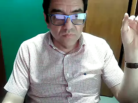 FernandoReuterG online show from October 2025 01:29:02 AM