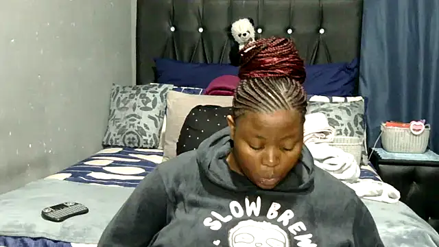 caramelbooty69 online show from May 2026 05:21:02 PM