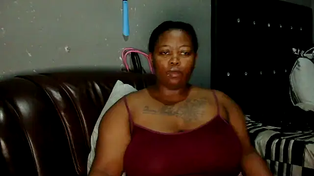 Snapshot of caramelbooty69 chatting on February 2026 07:33:01 PM caramelbooty69 online show from February 2026 07:33:01 PM