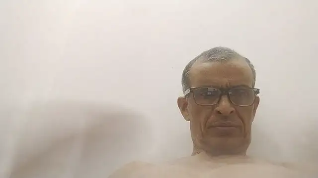 Snapshot of jrfm14 chatting on October 2025 04:04:02 AM jrfm14 online show from October 2025 04:04:02 AM