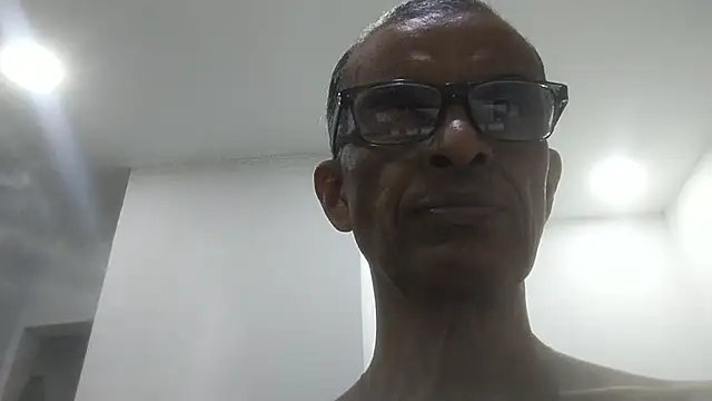 Snapshot of jrfm14 chatting on October 2025 03:46:02 PM jrfm14 online show from October 2025 03:46:02 PM