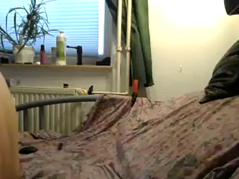 Snapshot of turnsen4y chatting on December 2025 10:09:01 AM turnsen4y online show from December 2025 10:09:01 AM