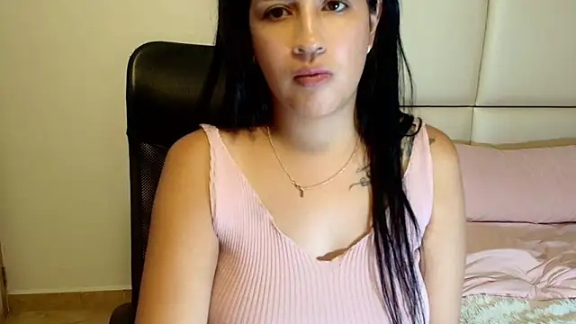 sara2520 online show from May 2026 02:04:02 AM