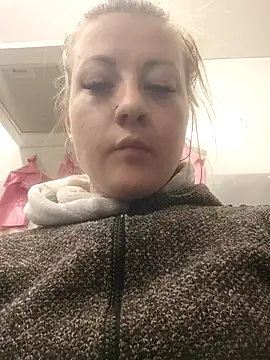 Kristi Ricky online show from March 2025 03:19:01 PM