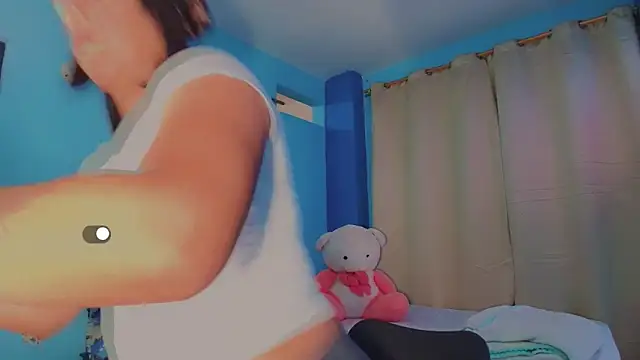 catalinabrawn1 online show from April 2026 10:00:02 PM