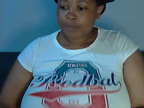 Snapshot of Sexy-queen99xx chatting on November 2025 05:11:01 AM Sexy-queen99xx online show from November 2025 05:11:01 AM