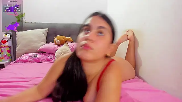 AnnieBellee online show from April 2026 09:16:01 PM