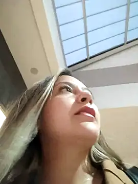 alana 69 online show from April 2026 11:01:02 PM