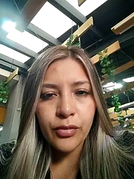 alana 69 online show from January 2026 10:05:01 PM