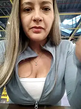 Snapshot of alana_69 chatting on June 2026 10:59:01 PM alana 69 online show from June 2026 10:59:01 PM