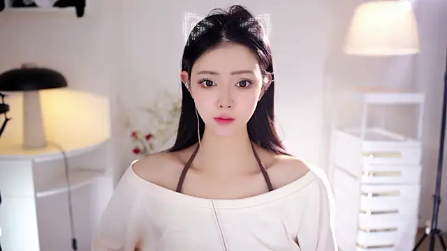 Ocean--Lili online show from March 2026 02:21:01 PM