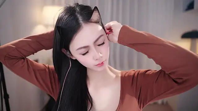 Ocean--Lili online show from November 2025 02:10:02 PM