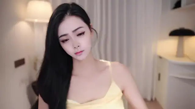 Ocean--Lili online show from October 2025 02:16:02 PM