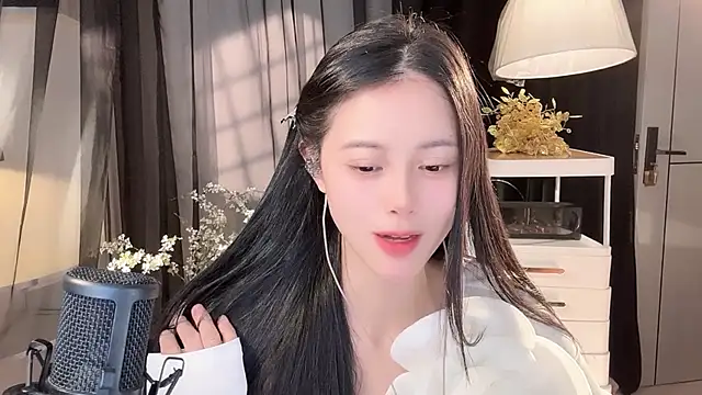 Ocean--Lili online show from April 2026 08:57:02 PM
