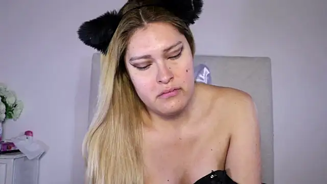 Angelas dream online show from October 2025 07:25:02 PM