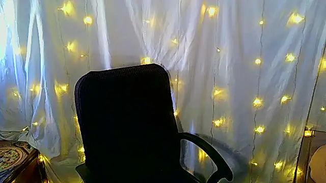 Victoria Marks online show from September 2025 04:51:01 AM