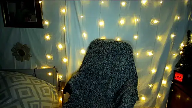 Victoria Marks online show from December 2024 09:07:01 PM