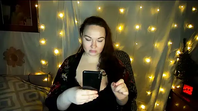 Victoria Marks online show from December 2024 06:06:02 PM