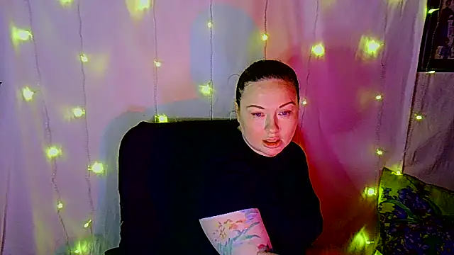 Victoria Marks online show from November 2025 09:36:01 PM