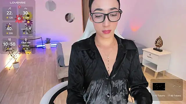 carleee winter online show from July 2026 10:40:02 PM