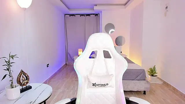 carleee winter online show from January 2026 12:03:02 AM